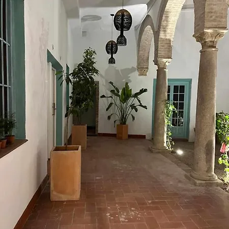 Palacete Del águila 1 *